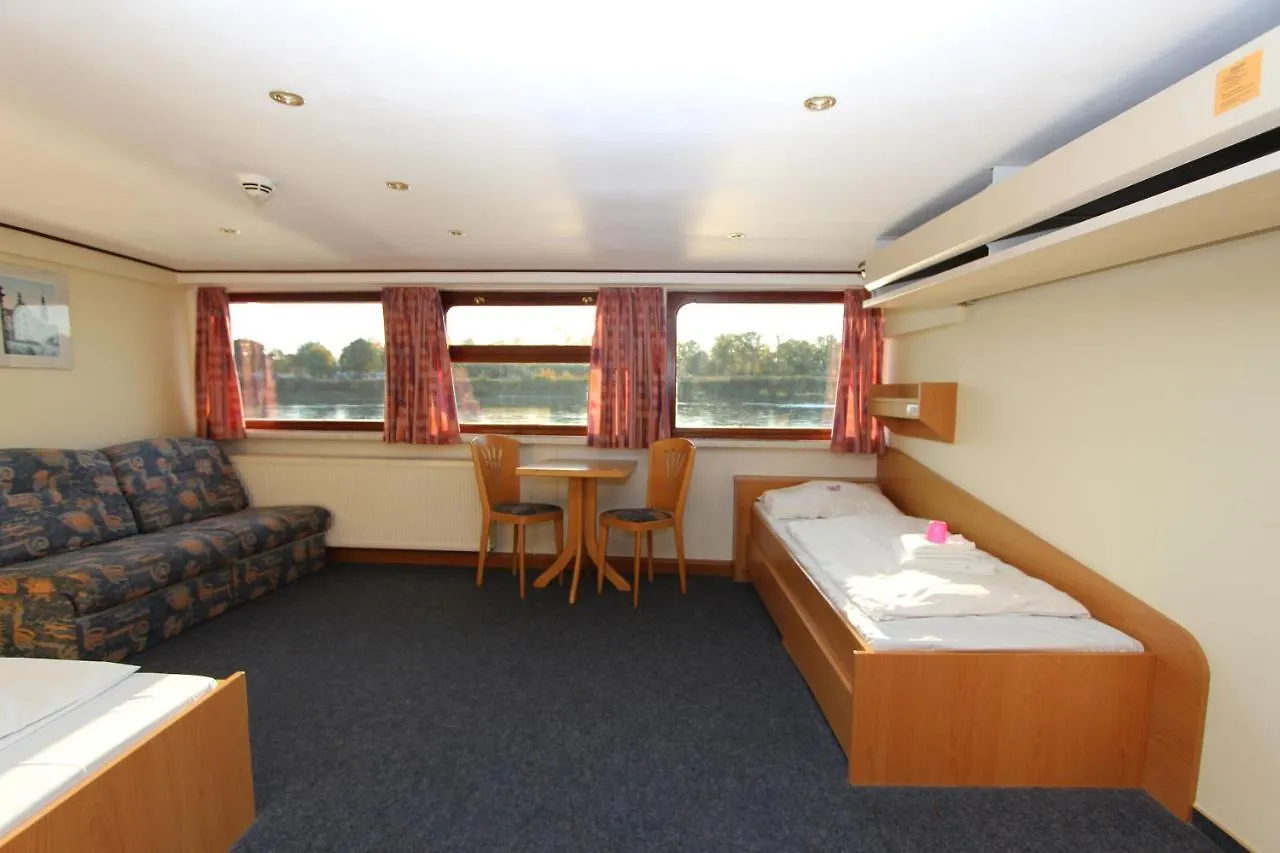CVJM Schiff Hotel Dresden